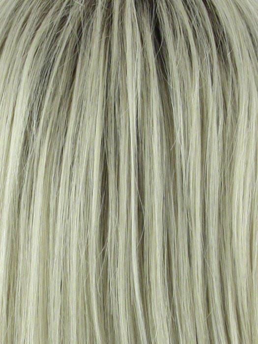 CHAMPAGNE-R | Rooted Dark Blonde with Platinum Blonde Blended Base