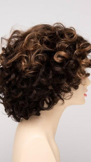 AMARETTO CREAM | Dark Brown roots with overall Medium Brown base with Honey Blonde highlights