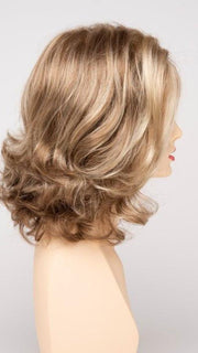 DARK BLONDE | 2 toned blend of Dark Honey Blonde with Lighter Blonde highlights