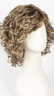 GL11-25SS HONEY PECAN | Chestnut Brown base blends into multi-dimensional tones of Brown and Golden Blonde