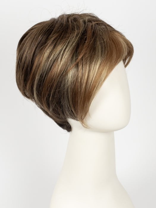 Color MOCCA-LIGHTED = Light Brown base with Light Caramel highlights on the top only, darker nape