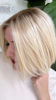 Marcie @wig.obssessed wearing EURO CHIC by TRESSALLURE in 24/102/R12 | Gold Blonde with Platinum highlights with Gold Brown roots