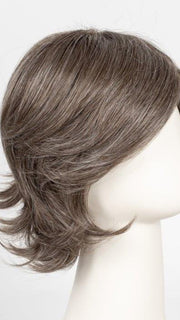 38 MILKSHAKE | Medium Brown with 35% Light Grey
