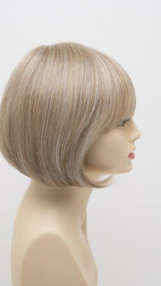 LIGHT BLONDE | 2 toned blend of Creamy Blonde with Champagne highlights