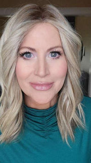 Natalie @vanish.into.thin.hair wearing MARGOT by JON RENAU in color 12FS8 SHADED PRALINE | Medium Natural Gold Blonde, Light Gold Blonde, Pale Natural Blonde Blend, Shaded with Dark Brown