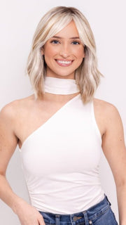Ava wearing HOLLIE PETITE by JON RENAU in 101/88/27S8 CATALINA BLONDE | Pale blonde with Pure White Natural Violet halo highlights, shaded medium brown 