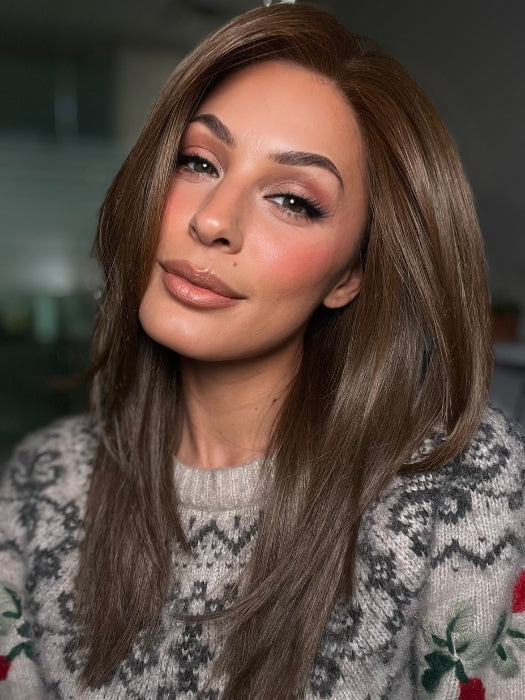 ROXIE wearing WELL PLAYED by RAQUEL WELCH in RL6/30 COPPER MAHOGANY | Medium Brown Evenly Blended with Medium Auburn