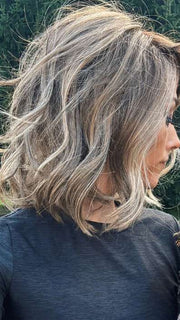 Nichole Corbett @nicholealee Wears SIMMER by RAQUEL WELCH in RL12/22SS SHADED CAPPUCCINO | Light Golden Brown Evenly Blended with Cool Platinum Blonde Highlights with Dark Roots