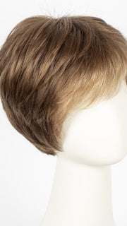 MOCCA LIGHTED | Light Brown base with Light Caramel highlights on the top only, darker nape