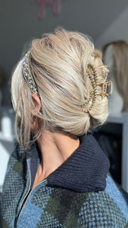 ROXIE wearing ALWAYS by RAQUEL WELCH (Styled) in RL19/23SS SHADED BISCUIT | Light Ash Blonde Evenly Blended with Cool Platinum Blonde and Dark Roots 