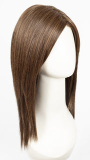 ENGLISH TOFFEE | A blend of medium chocolate and Tuscany rich brown with light auburn highlights