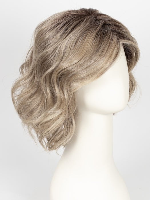 RL17/23SS ICED LATTE MACCHIATO | Honey Blonde shaded with Cool Blonde and Dark Roots