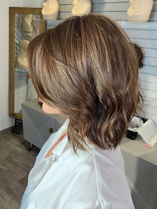 Madeline wearing BERRY by BELLETRESS in HAVANA BROWN R | A rich, medium neutral brown with minimal warm tones, offering a natural, sophisticated look. Softly rooted for added depth.