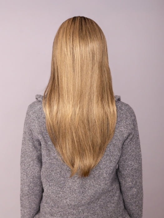 AVA wearing ZARA by JON RENAU in 24BT18S8 SHADED MOCHA | Medium Natural Ash Blonde & Light Natural Gold Blonde Blend, Shaded with Medium Brown