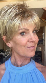 Susan @an_affair_with_hair wearing COCO by ELLEN WILLE in color CHAMPAGNE ROOTED | Light Beige Blonde, Medium Honey Blonde, and Platinum Blonde blend with Dark Roots