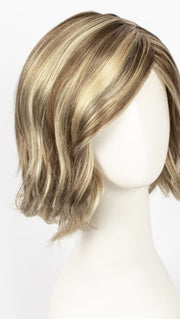 R12/26CHM | Light Brown with chunky Golden Blonde highlights