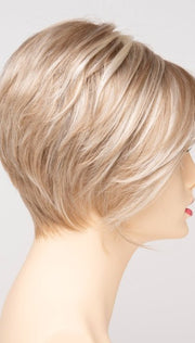 LIGHT BLONDE | 2 toned blend of Creamy Blonde with Champagne highlights