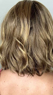 Kristyna @kristynamoore wearing CHARLOTTE by ENVY BY ALAN EATON in color TOASTED SESAME | Medium Brown roots with overall Warm Cinnamon base and Golden Blonde highlights