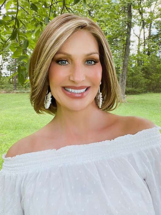 Kim @letstalkwithkim wearing KRISTEN by JON RENAU in color FS26/31 CARAMEL SYRUP | Medium Natural Red Brown with Medium Red Gold Blonde Bold Highlights