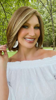 Kim @letstalkwithkim wearing KRISTEN by JON RENAU in color FS26/31 CARAMEL SYRUP | Medium Natural Red Brown with Medium Red Gold Blonde Bold Highlights