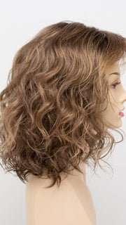 TOASTED SESAME | Medium Brown roots with overall Warm Cinnamon base and Golden Blonde highlights