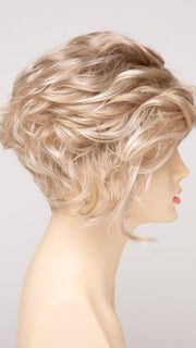 LIGHT BLONDE | 2 toned blend of Creamy Blonde with Champagne highlights