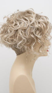 LIGHT BLONDE | 2 toned blend of Creamy Blonde with Champagne highlights