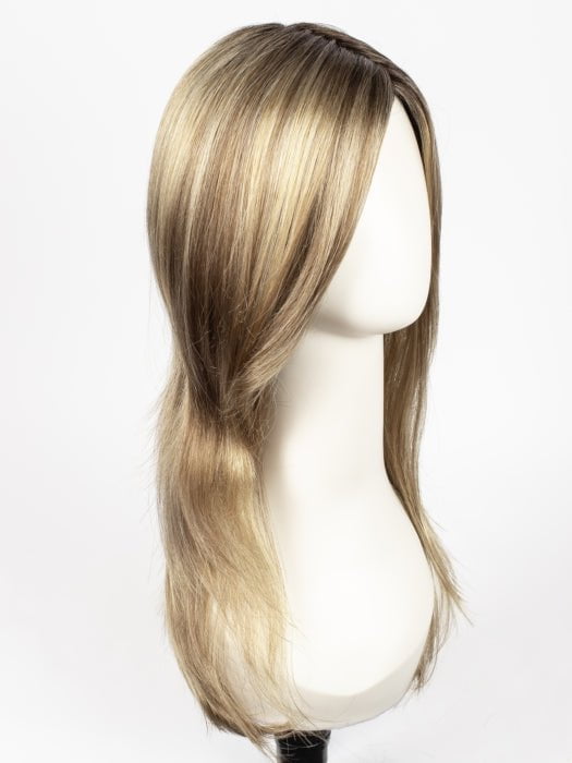 RH12/26RT4 | Light Brown with Chunky Golden Blonde Highlights and Dark Brown Roots