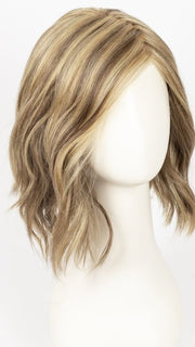 24BT18 - ÉCLIAR  | Dark Ash Blonde & Honey Blonde Blend, with Honey Blonde Tips