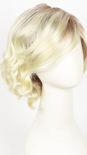 GL613-88SS CHAMPAGNE BLONDE | Dark Golden Blonde base blends into Light Golden Blonde with glints of Platinum Blonde
