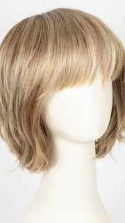 10/27/88/R6 ALMOND CREAM | Dark roots transition into a beautiful blend of light brown, pale auburn, and platinum tones.