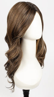 RL8/29SS SS HAZELNUT | Warm Medium Brown Evenly Blended with Ginger Blonde with Dark Roots
