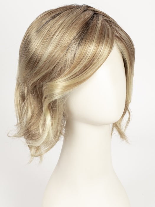 SS14/88 SS GOLDEN WHEAT | Dark Blonde Evenly Blended with Pale Blonde Highlights and Dark Roots