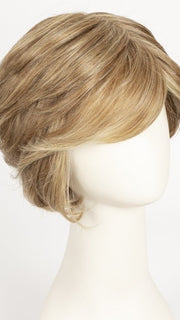 RL13/88 Golden Pecan | Neutral Medium Blonde With Pale Honey Blonde Highlights