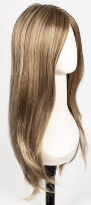 24BT18 ÉCLIAR | Dark Ash Blonde and Honey Blonde Blend, with Honey Blonde Tips