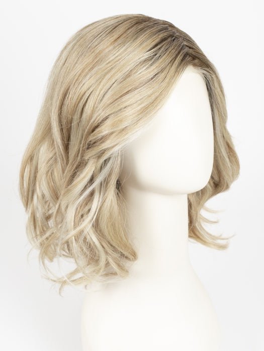RL19/23SS SHADED BISCUIT | Light Ash Blonde Evenly Blended with Cool Platinum Blonde with Dark Roots