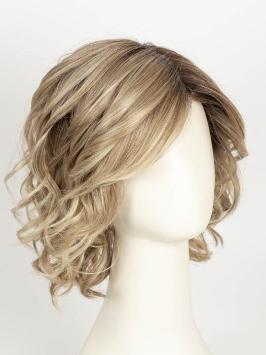 RH1488RT8 | Highlighted Copper Blonde With Golden Brown Roots