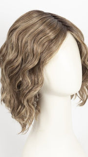 GF11-25SS HONEY PECAN | Chestnut Brown base blends into multi-dimensional tones of Brown and Golden Blonde