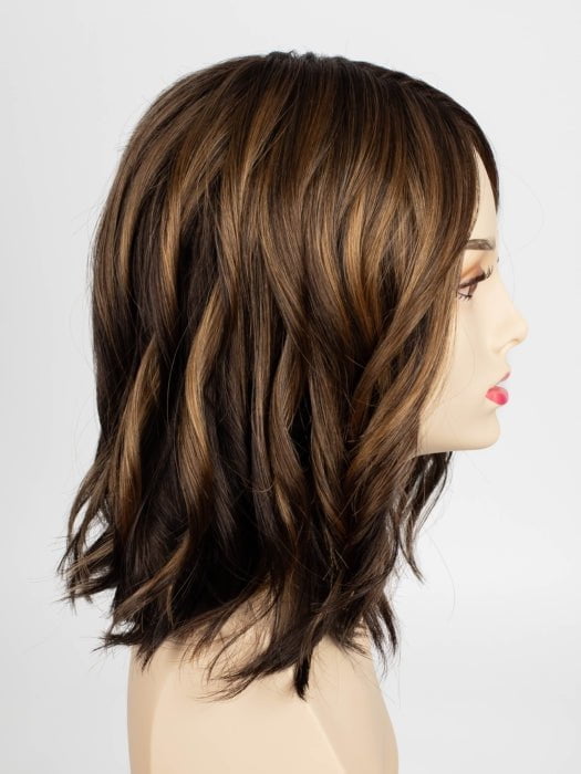 AMARETTO CREAM | Dark Brown roots with overall Medium Brown base with Honey Blonde highlights