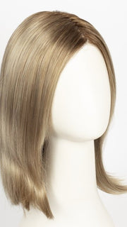 12FS12 MALIBU BLONDE | LIght Gold Brown, Light Natural Gold Blonde, Pale Natural Gold-Blonde Blend, Shaded with Light Gold Brown