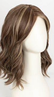 10RH16 CAFFE MOCHA | Light Brown with 33% Light Natural Blonde Highlights