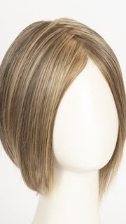 24BT18 ECLAIR | Dark Natural Gold Blonde & Light Natural Gold Blonde Blend with Light Natural Gold Blonde Tips