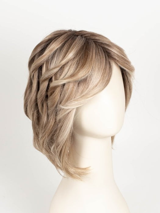 RL19/23SS SHADED BISCUIT | Light Ash Blonde Evenly Blended with Cool Platinum Blonde with Dark Roots