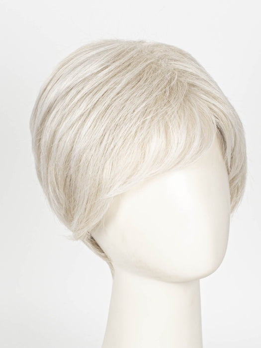 GF16-22 ICED SWEET CREAM | Pale Blonde with Slight Platinum Highlighting