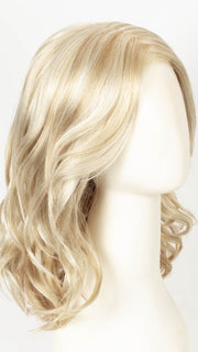 LIGHT BLONDE | 2 toned blend of Creamy Blonde with Champagne highlights.