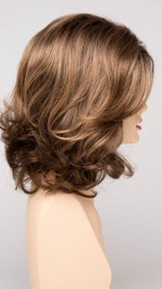 TOASTED SESAME |  Medium Brown roots with overall Warm Cinnamon base and Golden Blonde hightlights