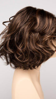 AMARETTO CREAM | Dark Brown roots with overall Medium Brown base with Honey Blonde highlights
