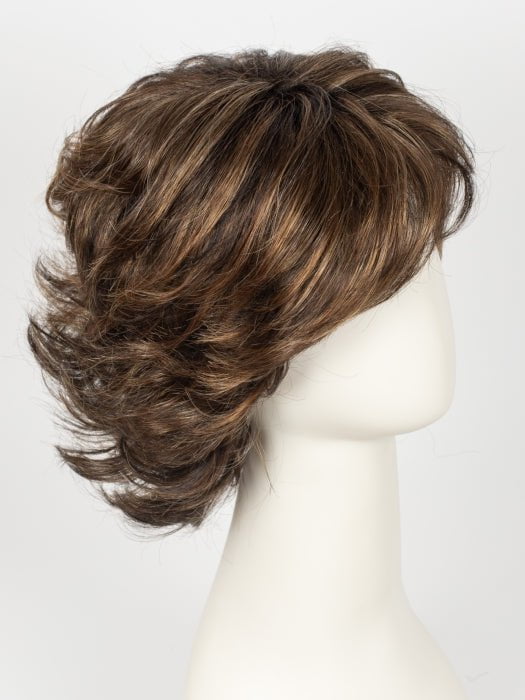 SS8/29 SHADED HAZELNUT | Rich Medium Brown Evenly Blended with Golden Blonde Highlights with dark roots