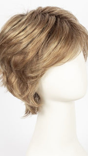 GINGER ROOTED | Light Honey Blonde, Light Auburn, and Medium Honey Blonde blend with Dark Roots