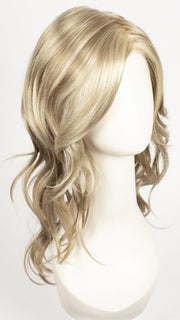 22F16 | Light Ash Blonde and Light Natural Blonde Blend with Light Natural Blonde Nape